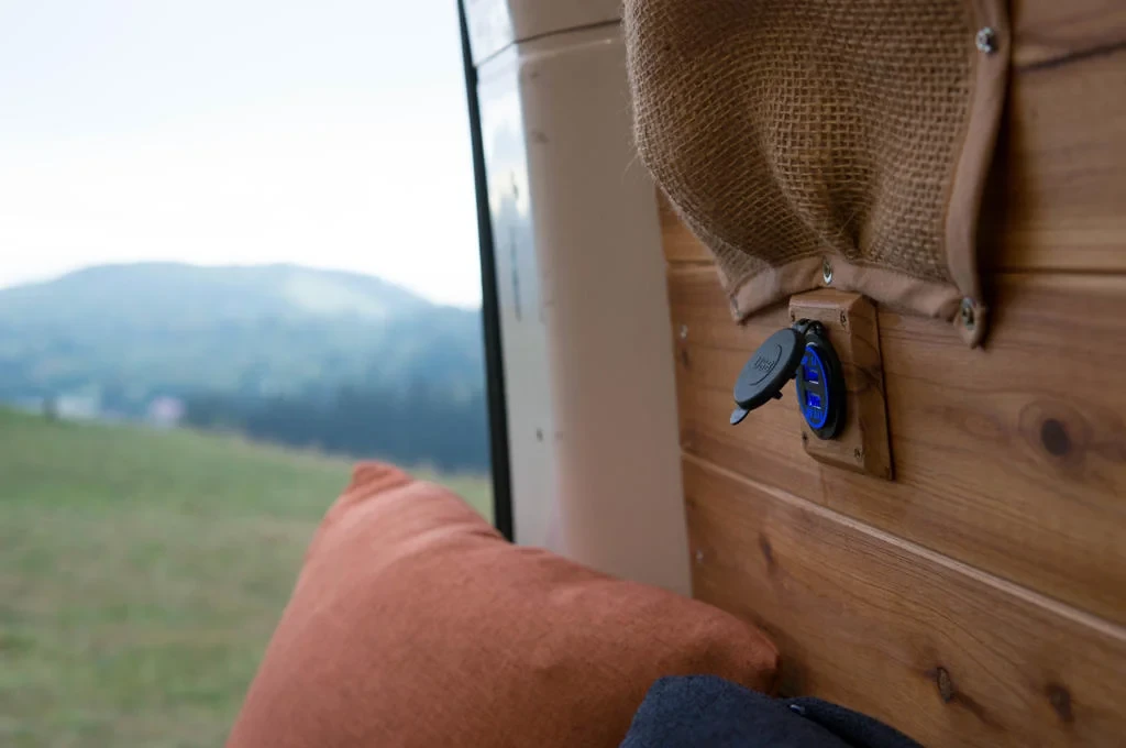 prenajom obytnej dodavky dromedar vwt5 purecampers