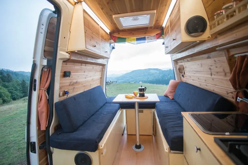 prenajom obytnej dodavky dromedar vwt5 purecampers